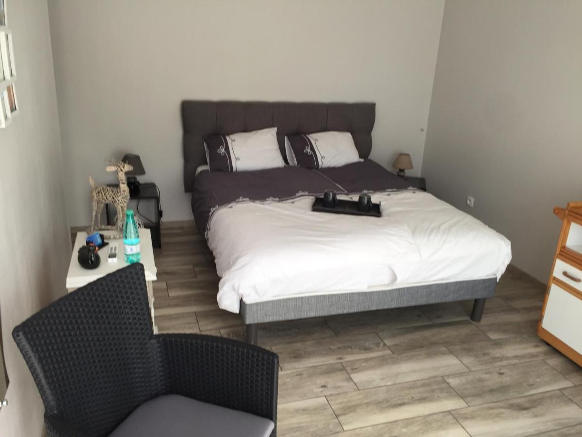 Alaguyauder Le Studio Chatillon-sur-Broue Luaran gambar